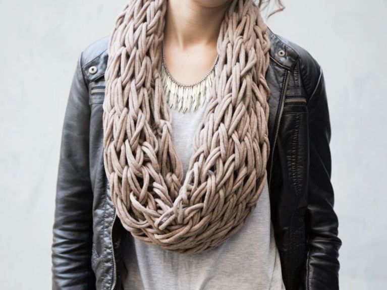 Learn how to make this super crafty infinity scarf in under an hour.